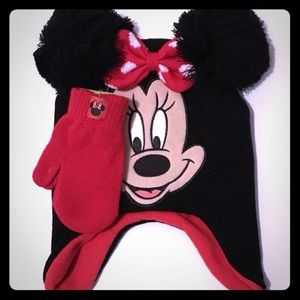 Minnie Mouse Beanie and Mittens Set